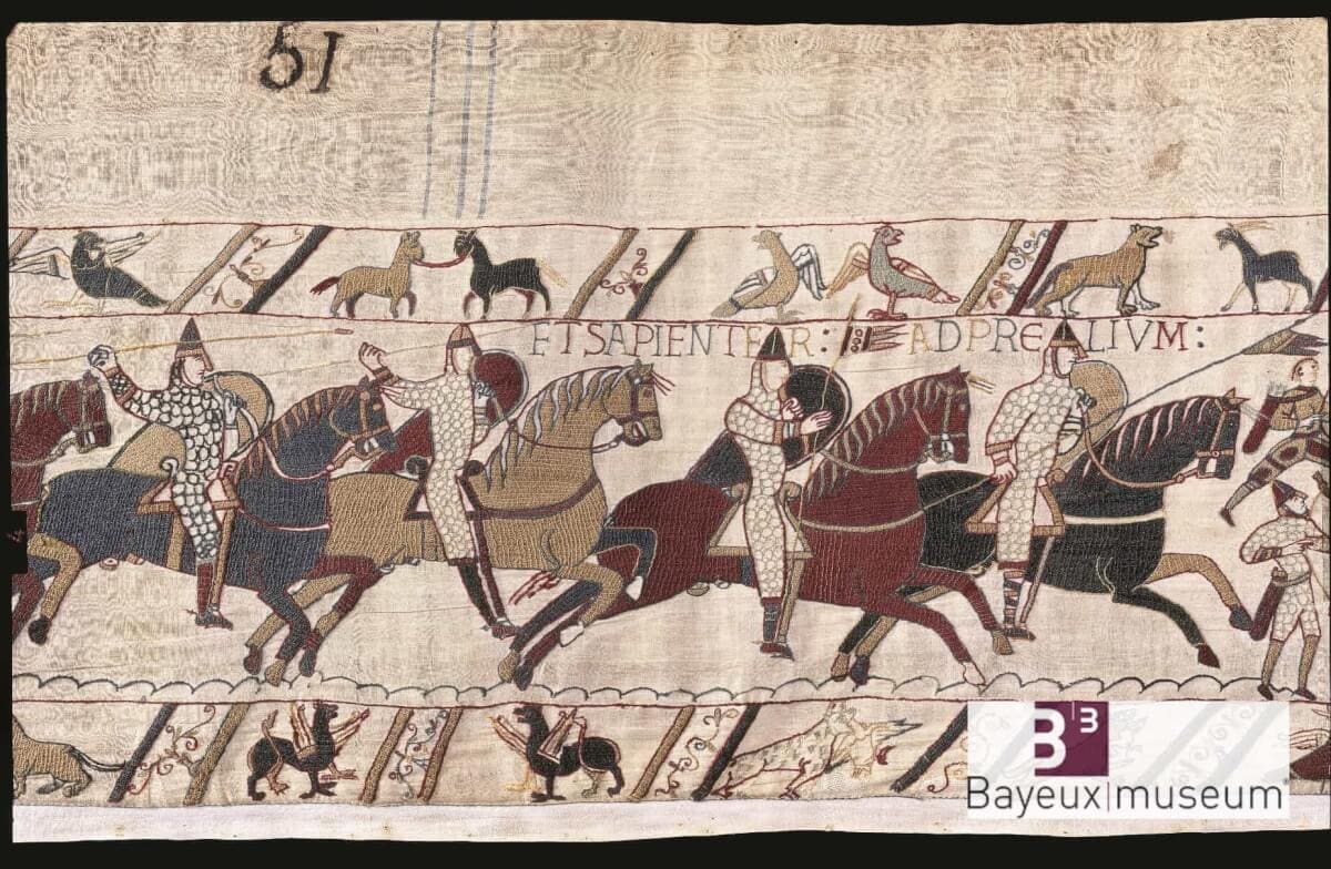 Reiter mit Lanzen vom Teppich von Bayeux in der Normandie (Bildrechte: Bayeux Museum)