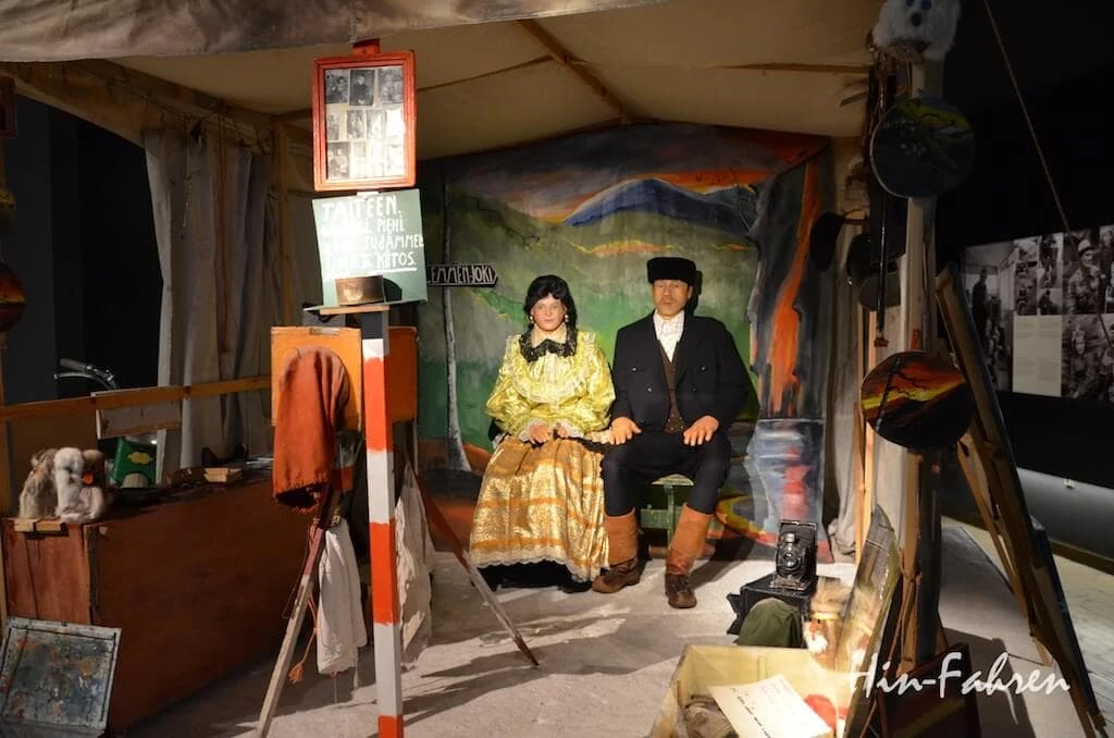 Der Marktfotograf hielt die Menschen in Lappland im Porträt fest