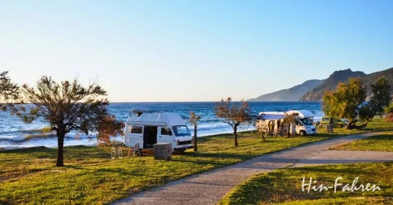 Camping im Herbst auf Korsika mit Wohnmobil: Campingplatz am Meer