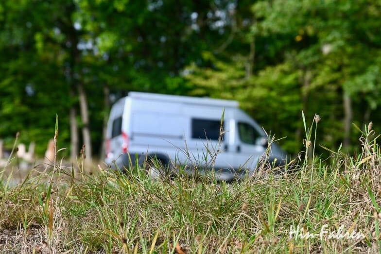 Wohnmobil auf dem Campingplatz im Harz